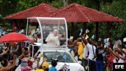 Francisco en Santiago de Cuba para venerar a la Virgen 