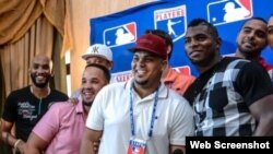 De izquierda a derecha Alexei Ramírez, José Abreu, Bryan Peña y Yasiel Puig. 