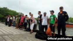 Guardacostas colombianos encontraron a 41 migrantes ilegales, incluidos 24 cubanos, en el Golfo de Urabá.